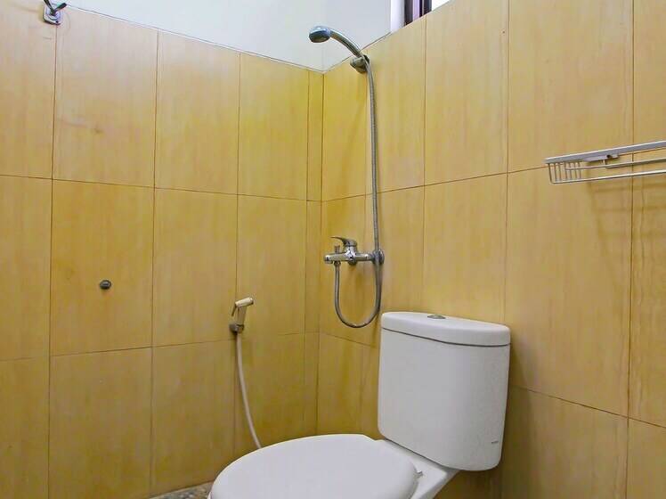 Szálloda Oyo 92437 Wahidin Guesthouse