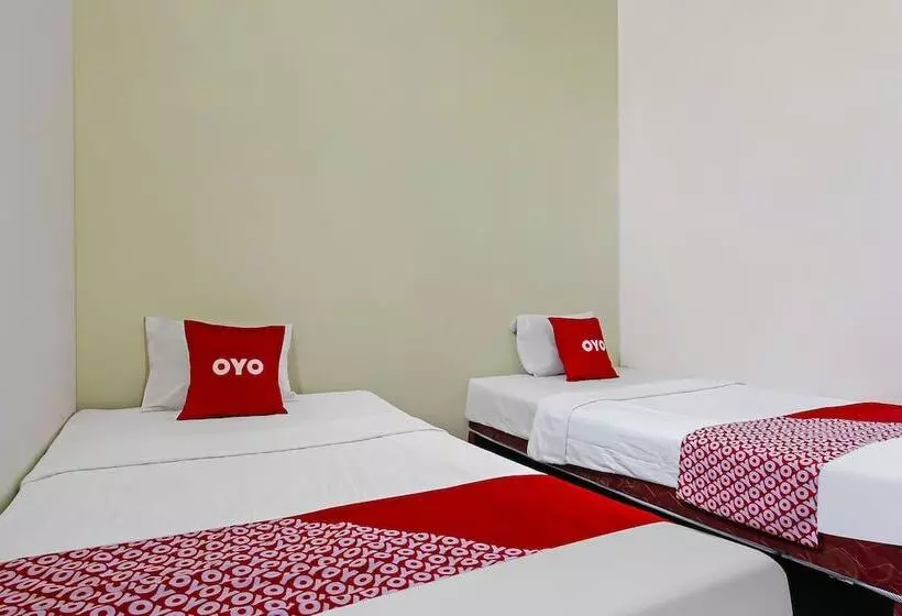 Hotelli Oyo 92437 Wahidin Guesthouse