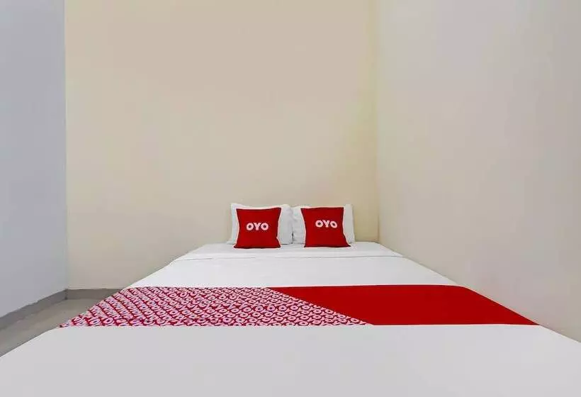 Hotelli Oyo 92437 Wahidin Guesthouse