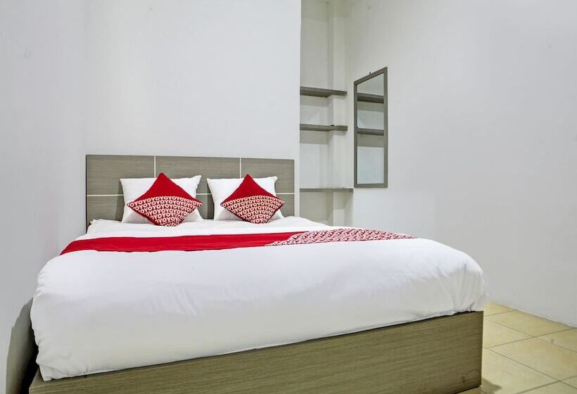 בית מלון כפרי Oyo 92457 Wisma Griya Nusa Bangsa