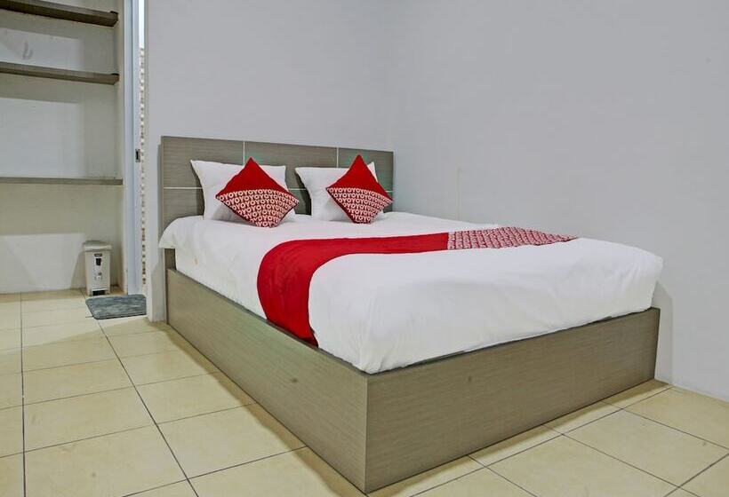 בית מלון כפרי Oyo 92457 Wisma Griya Nusa Bangsa