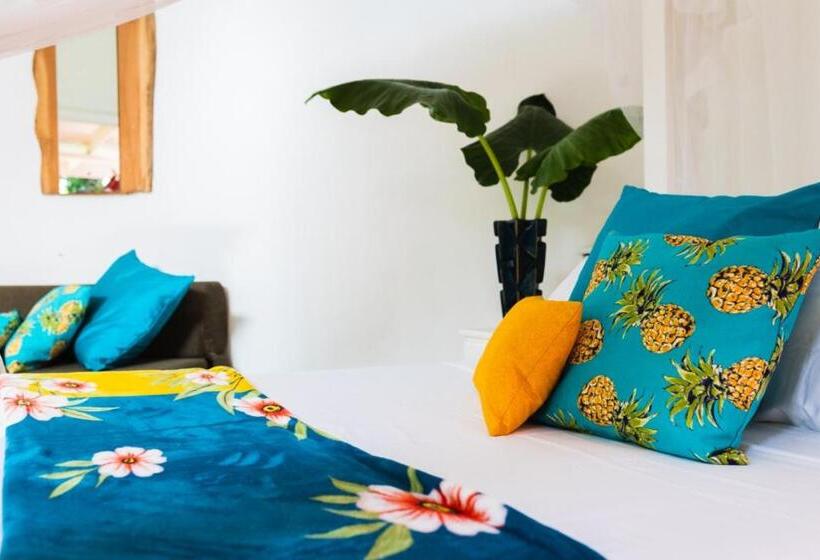 پانسیون Guava Shores Castara