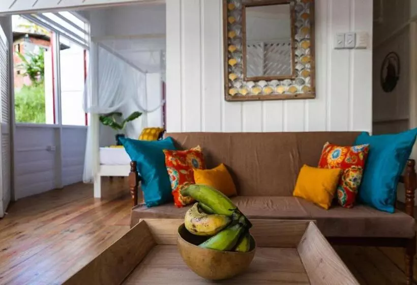 پانسیون Guava Shores Castara