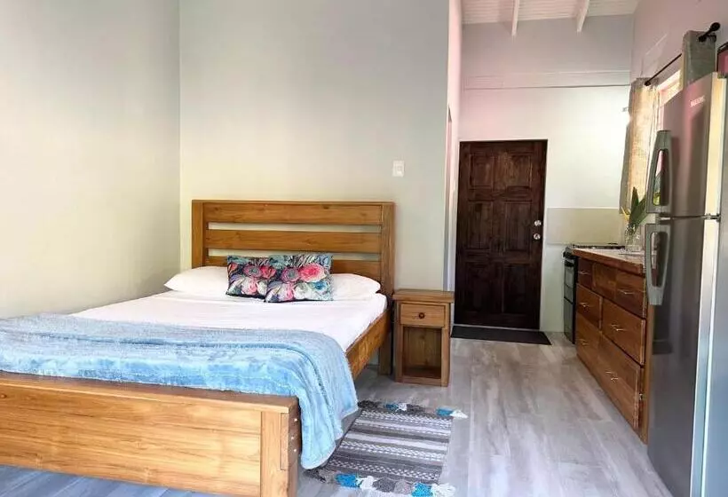 پانسیون Guava Shores Castara