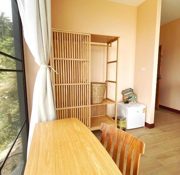 Пансион Sea View   Palm Villa