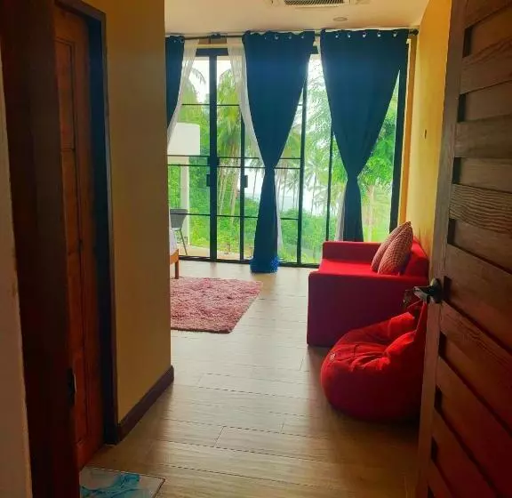 ペンション Sea View   Palm Villa
