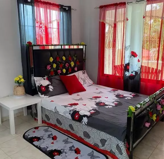 تختخواب و صبحانه Casa Mamatinda