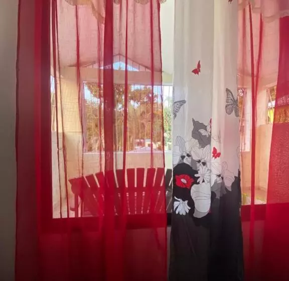تختخواب و صبحانه Casa Mamatinda