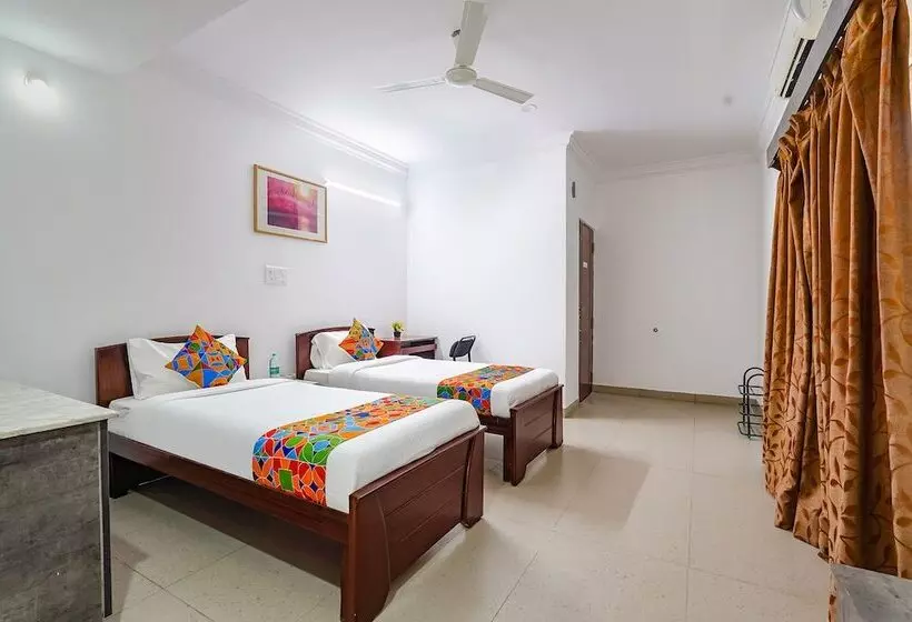 Fabhotel Om Residency
