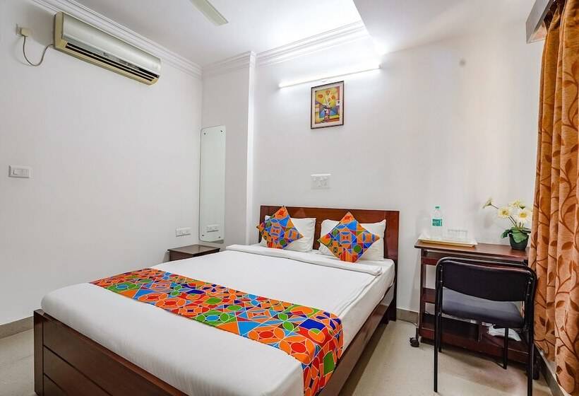 Fabhotel Om Residency