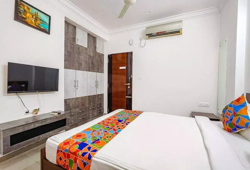 Fabhotel Om Residency