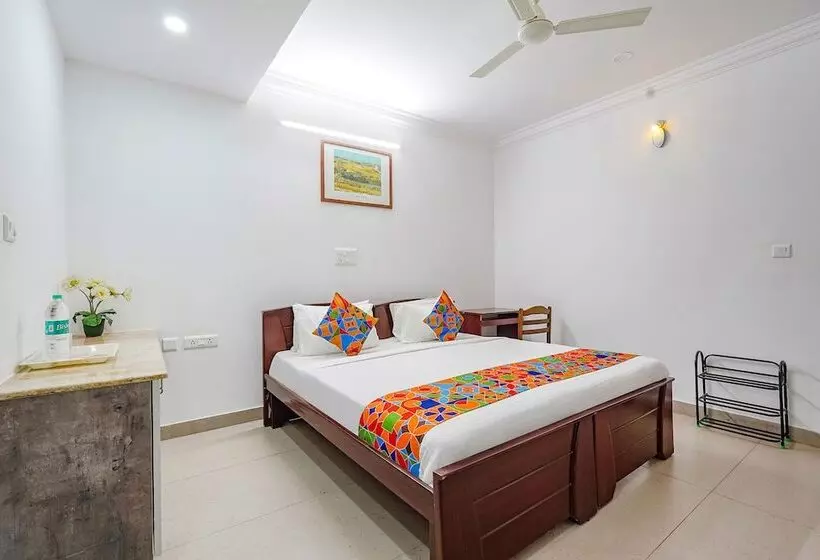 Fabhotel Om Residency