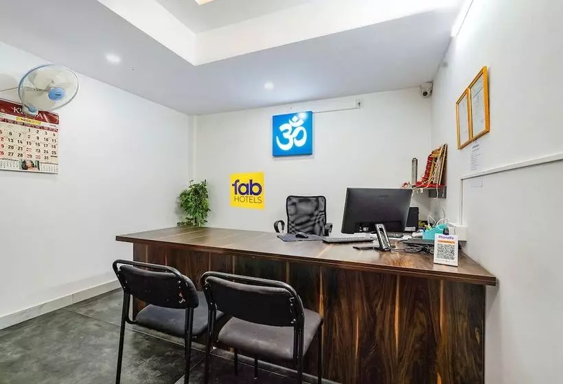 Fabhotel Om Residency