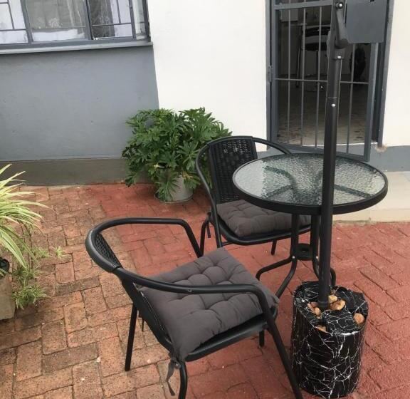 Frensie’s Bed And Breakfast