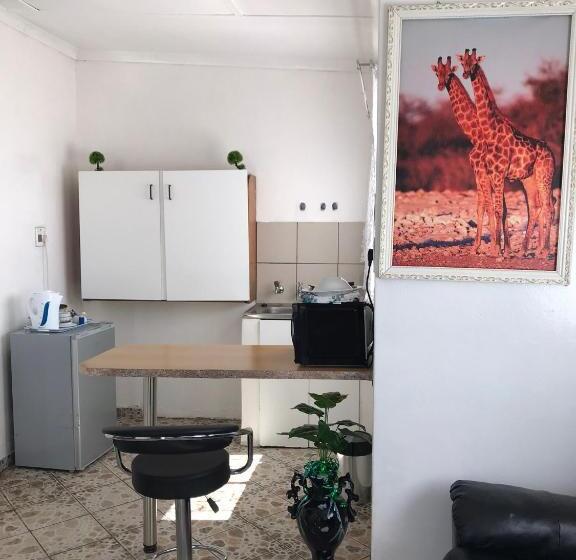 Frensie’s Bed And Breakfast