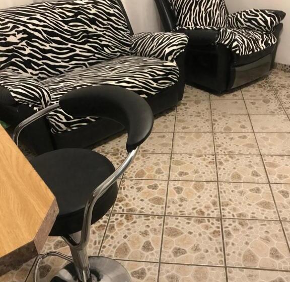 Frensie’s Bed And Breakfast