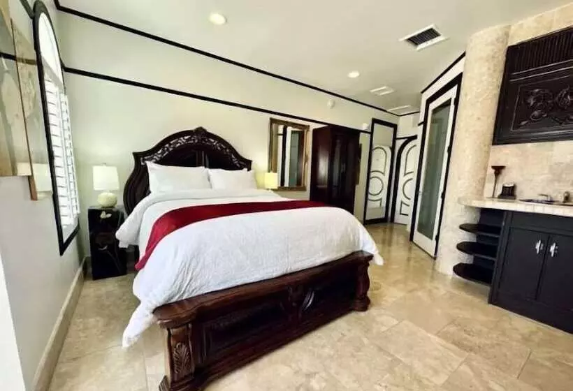 Hotelli Bliss By The Sea