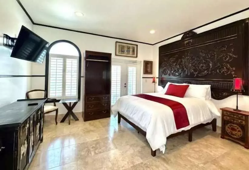 Hotelli Bliss By The Sea