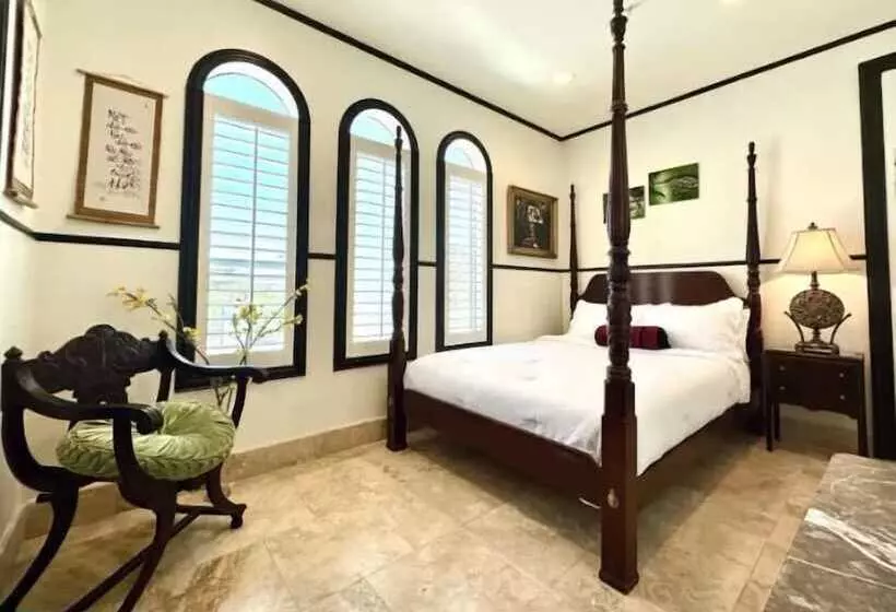 Hotelli Bliss By The Sea