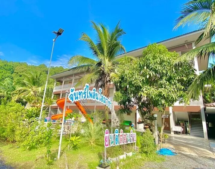 هتل Chanpailin Omarzaa