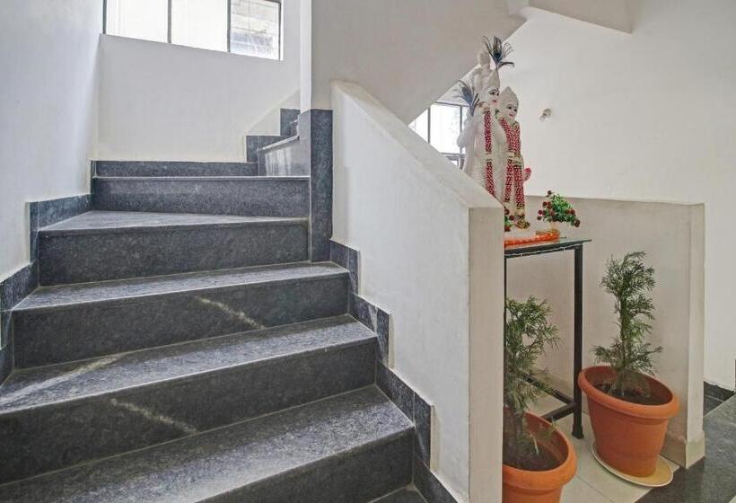 فندق Oyo Flagship 81091  Ozn Stays