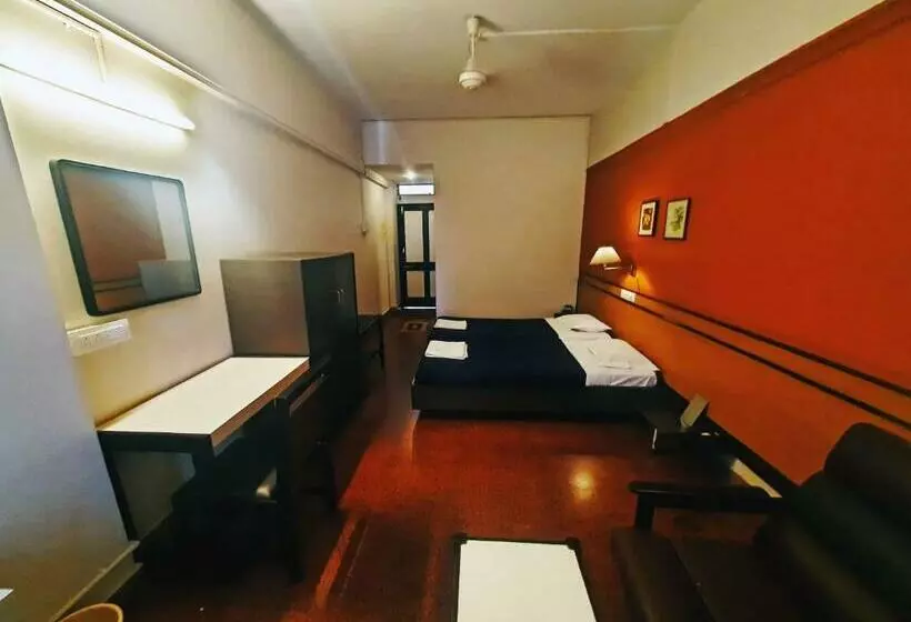 Hotelli Staymaker Sanman Deluxe Lodge