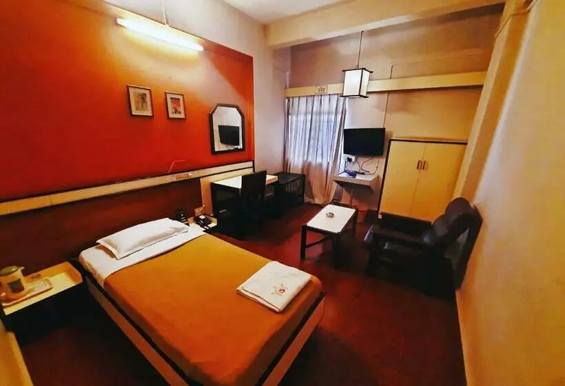 Hotelli Staymaker Sanman Deluxe Lodge