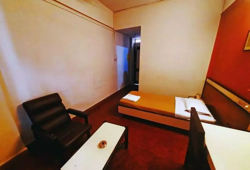 Hotelli Staymaker Sanman Deluxe Lodge