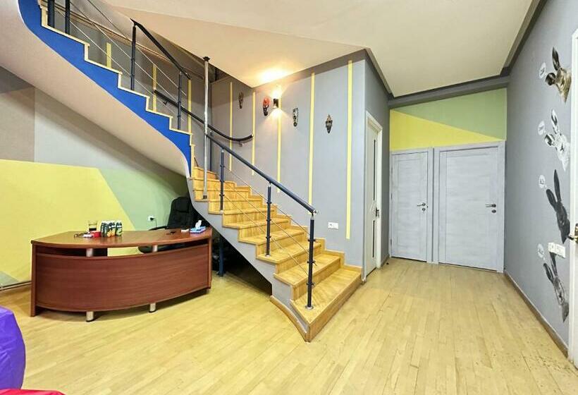 Pensione Monami Guest House