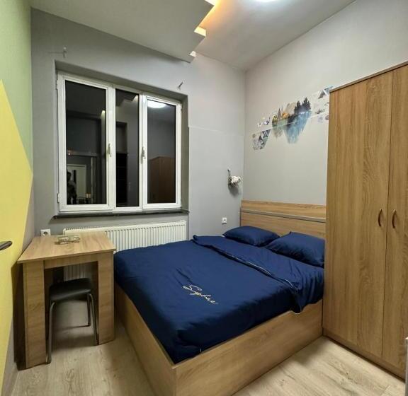 Pensione Monami Guest House