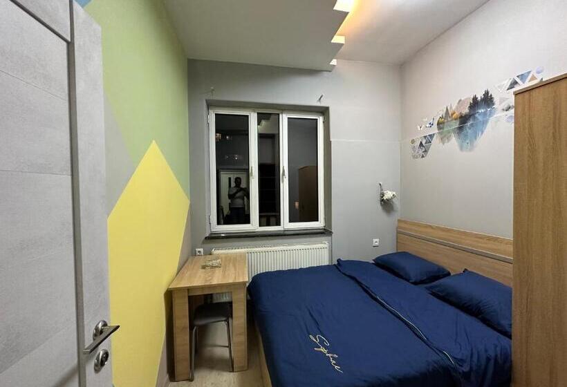 Pensione Monami Guest House