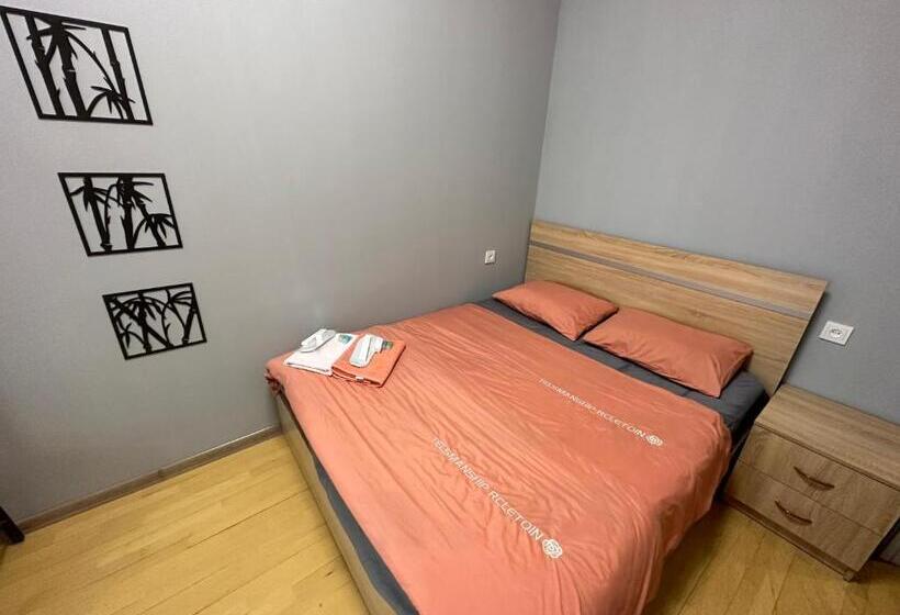 Pensione Monami Guest House