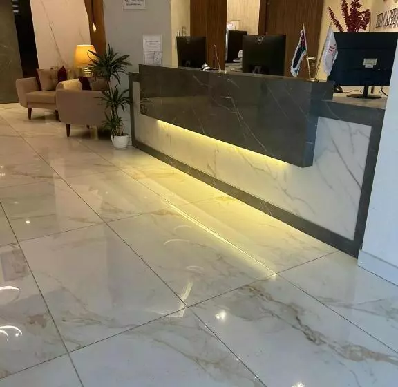 Red Carpet Suites