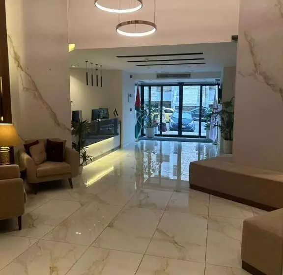 Red Carpet Suites