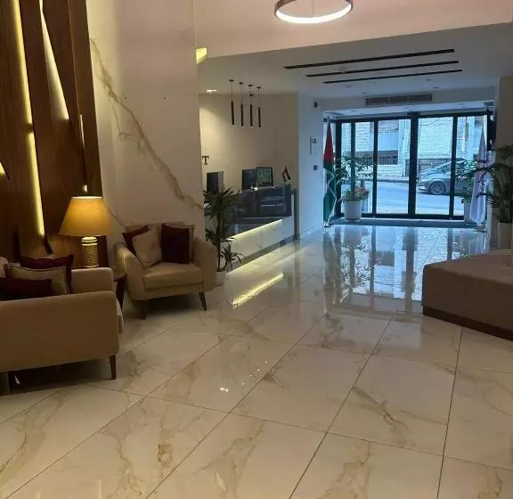 Red Carpet Suites
