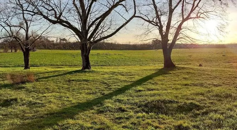 Aamiaismajoitus (B&B) Le Poutic Piscine Chauffee