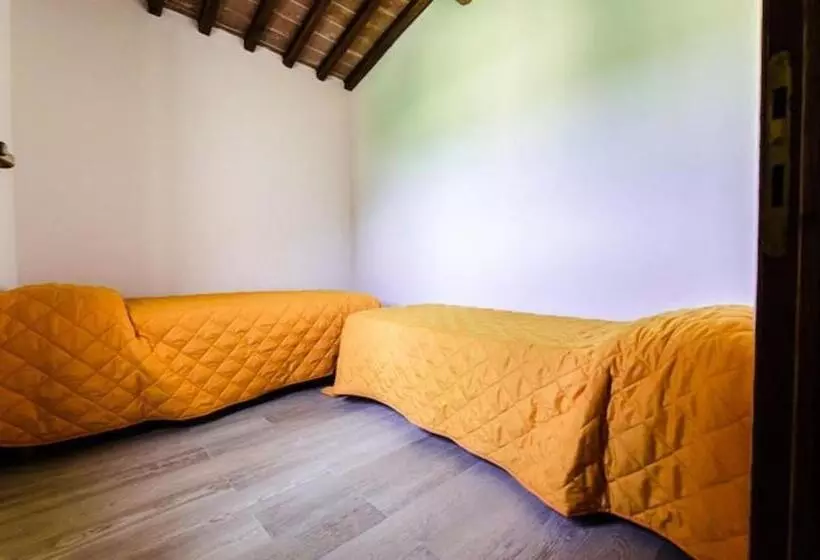ホテル Agriturismo La Castellina