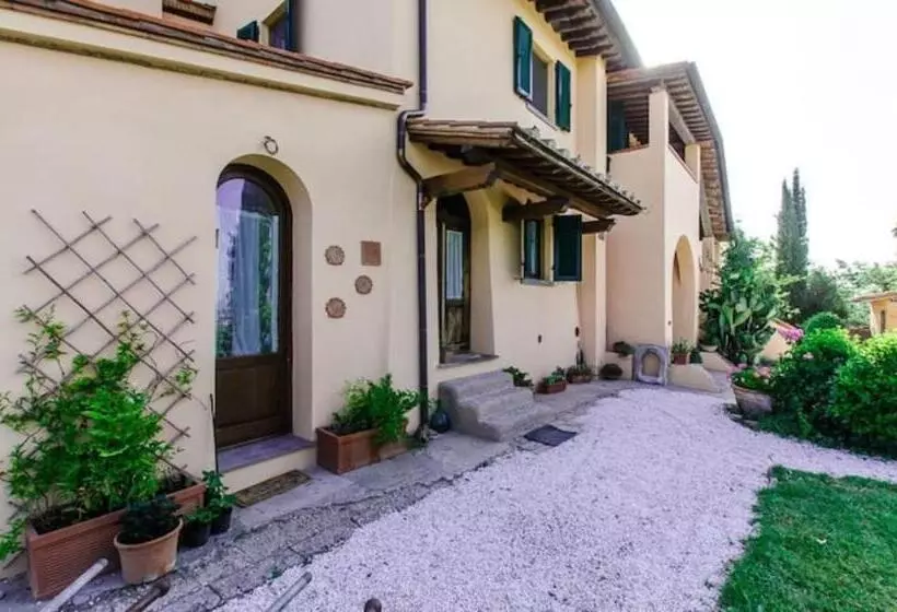 ホテル Agriturismo La Castellina