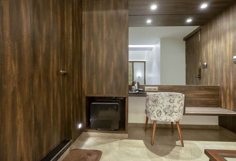 酒店 Treebo Premium Savera Inn