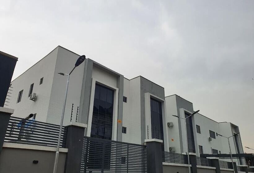 Tranquila Hotels And Suites Abuja