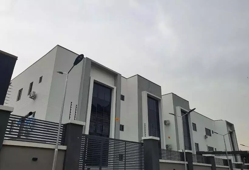 Tranquila Hotels And Suites Abuja