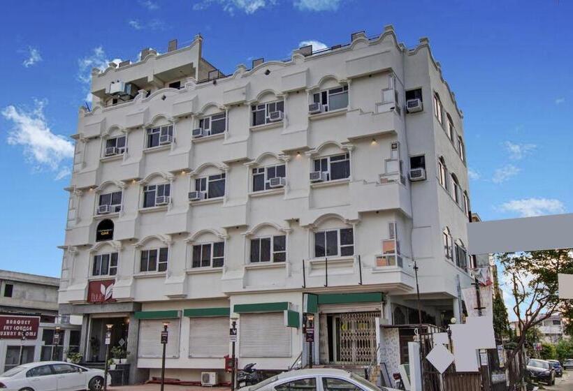 호텔 Townhouse Oak The Tulip Regency