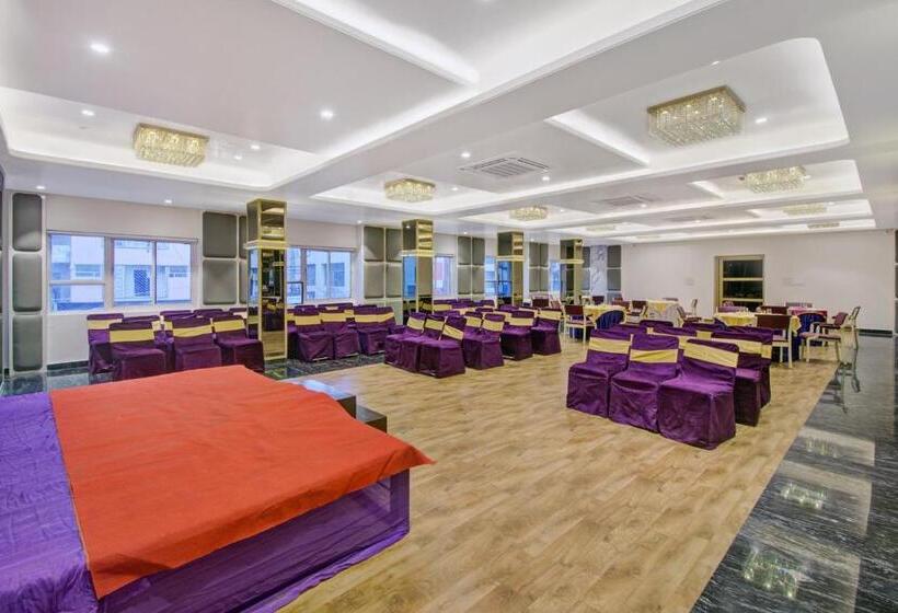 호텔 Townhouse Oak The Tulip Regency