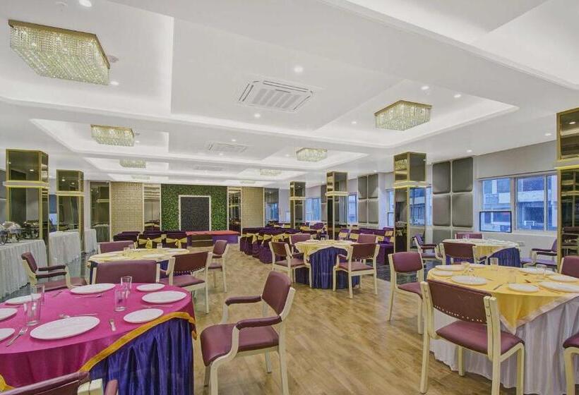 호텔 Townhouse Oak The Tulip Regency