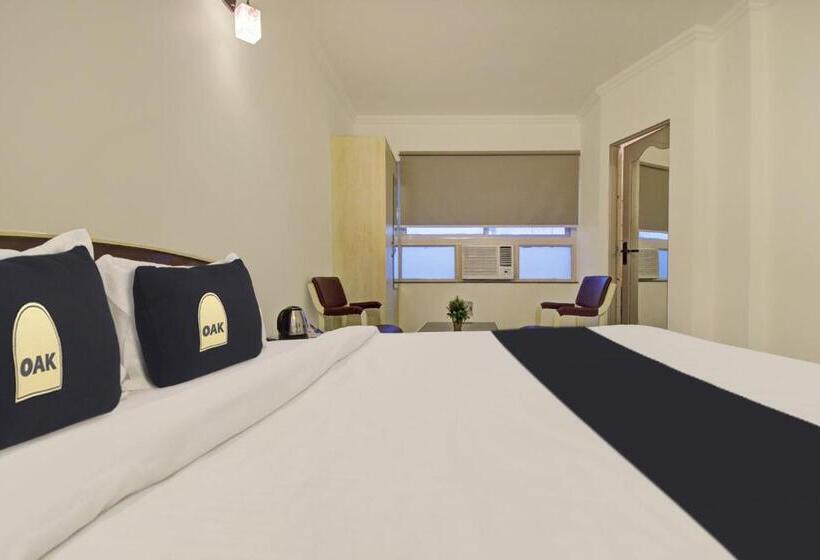 호텔 Townhouse Oak The Tulip Regency