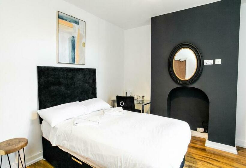 هتل کپسول Smart Stay