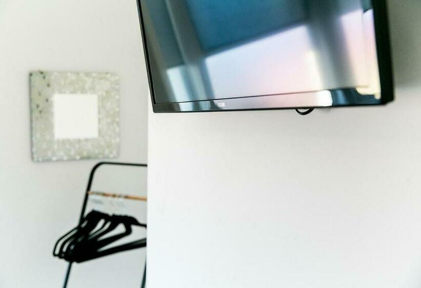 هتل کپسول Smart Stay