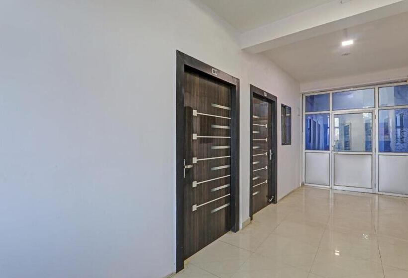 酒店 Oyo Flagship 81064 Chaudhary In