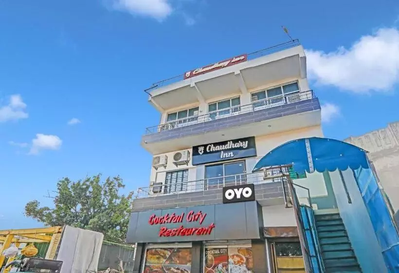 هتل Oyo Flagship 81064 Chaudhary In