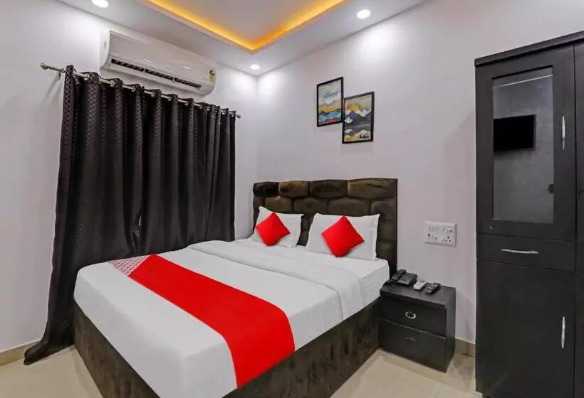 هتل Oyo Flagship 81064 Chaudhary In